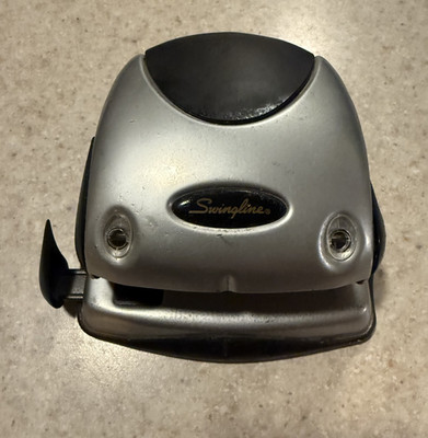 SWINGLINE Easy View 2-Hole Punch with Paper Alignment Indicator #74055 Two Hole