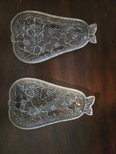 Pair of VTG Hazel Atlas Pear Shaped Embossed Dogwood Pattern Clear Glass Dishes