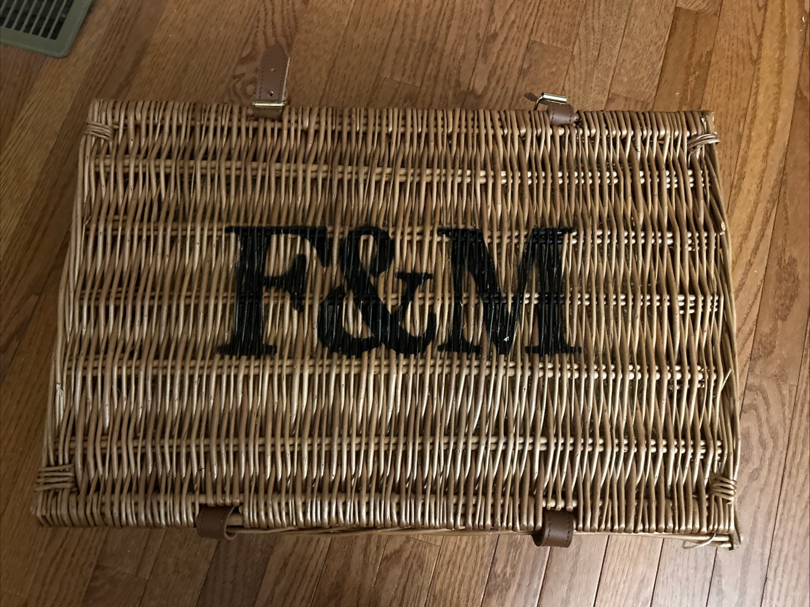 Fortnum & Mason Wicker Basket 20