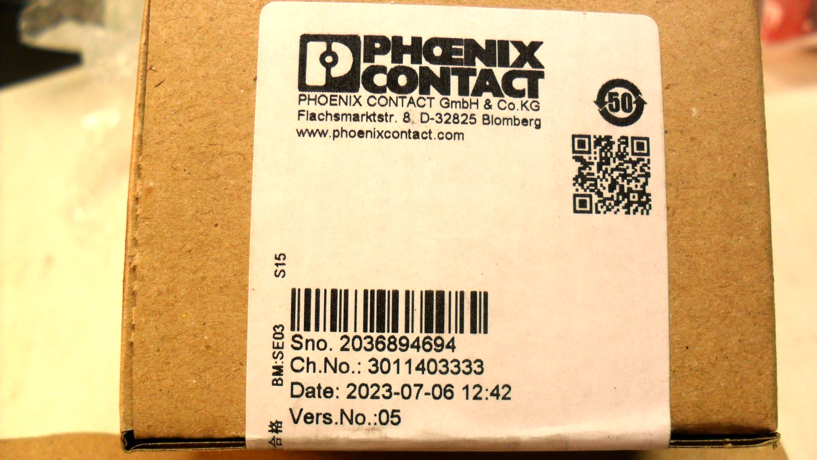 PHOENIX CONTACT 2036894694 - 3011403333 - 27 02 53 8 Sealed Factory Box