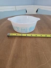 PYREX Amish Butterprint #472 White w/ Turquoise 1.5 Pint Casserole Dish / No Lid