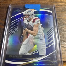 2025 Absolute Hunter Henry Blue #39/ 50 Patriots