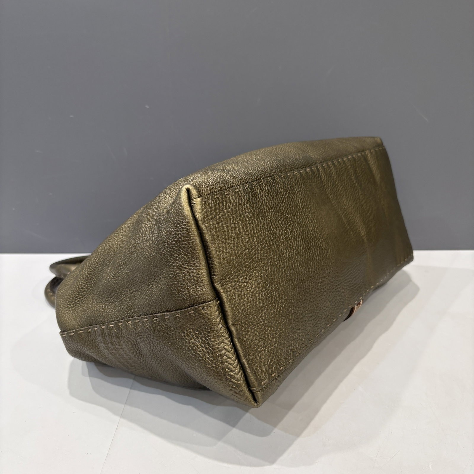 Fendi Selleria Tote Bag Green Grained Calfskin (ya042326d2) — image 9