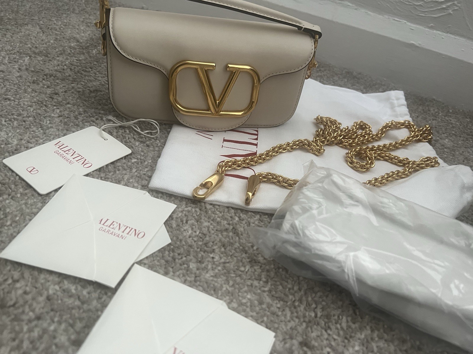 Designer Valentino Garavani V Logo SmallShoulder Bag Leather Light Ivory image 6