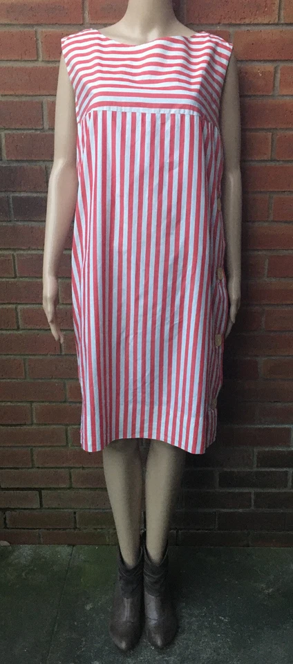 Ladies Vintage AiA Jafor Red Stripe Dress Size 44 Rare Find - Image 2 of 4
