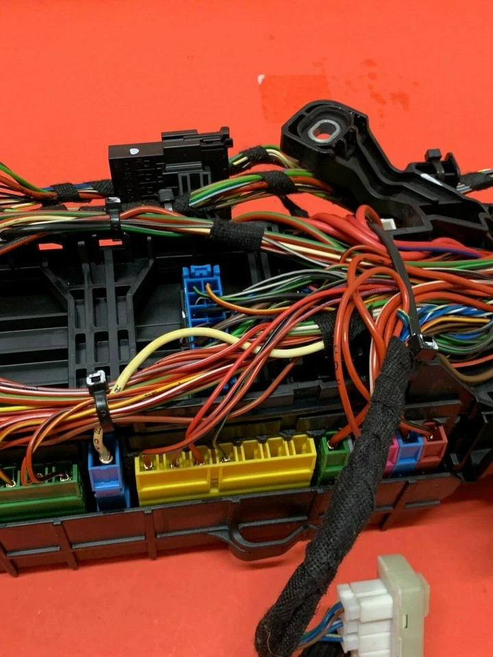 MERCEDES BENZ X156 GLA250 2014-2017 PASAJERO DERECHO CAJA DE RELÉ DE FUSIBLES SAM  Foto 4 de 4