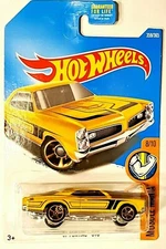 2015 Hot Wheels 1:64 Muscle Mania Yellow '67 Pontiac GTO 8/10