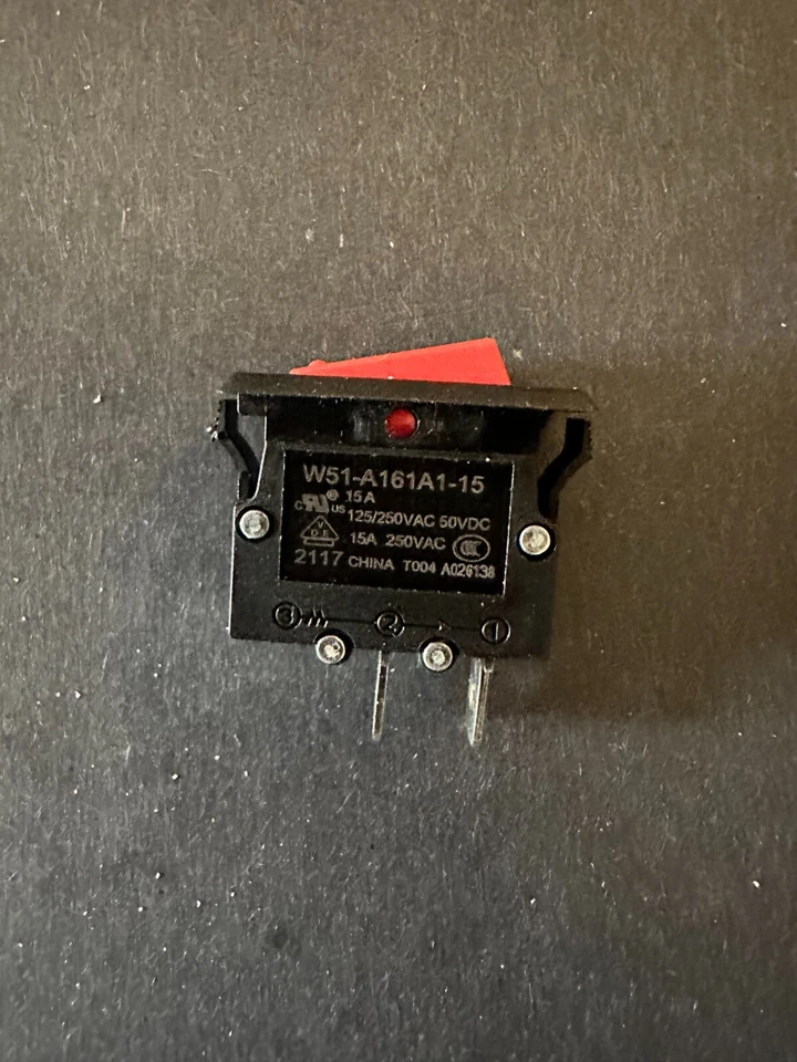 TE Connectivity Reset / Off Circuit Breaker Switch W51-A161A1-15 Treadmill