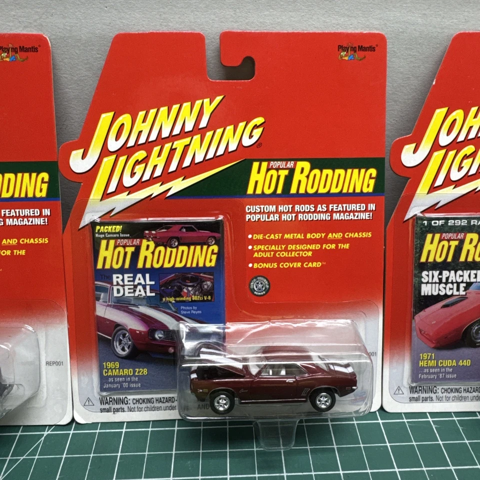 x3 2001 Johnny Lightning Popular Hot Rodding Hemi Cuda Camaro Z28 Willy's B3 - Image 3 of 4