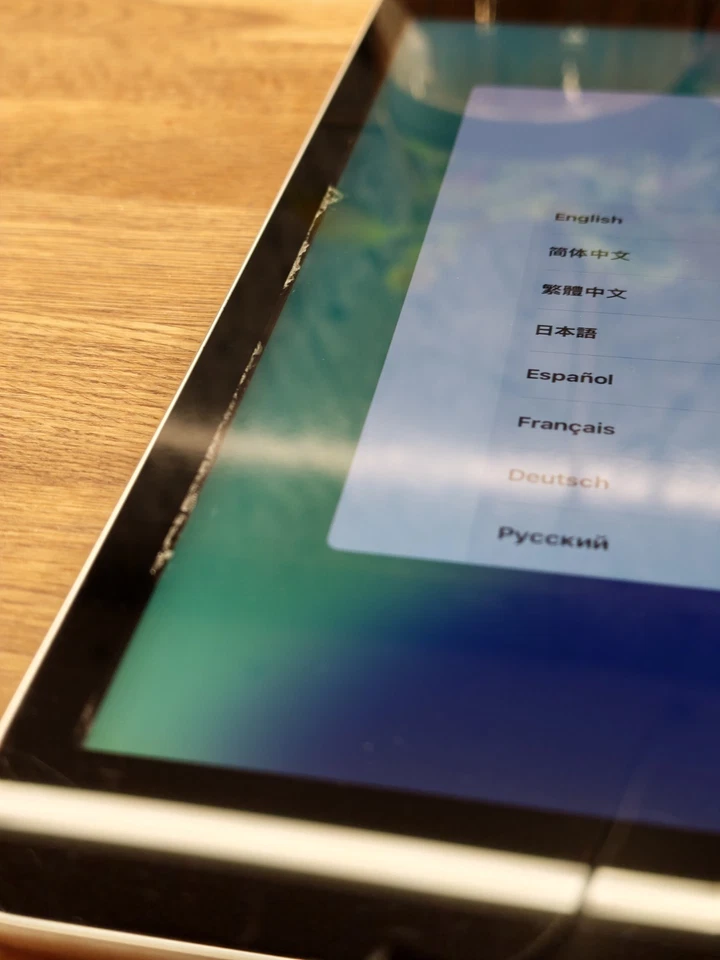 Apple iPad (9th generation) · 64GB · Wi-Fi, foto 2 di 5