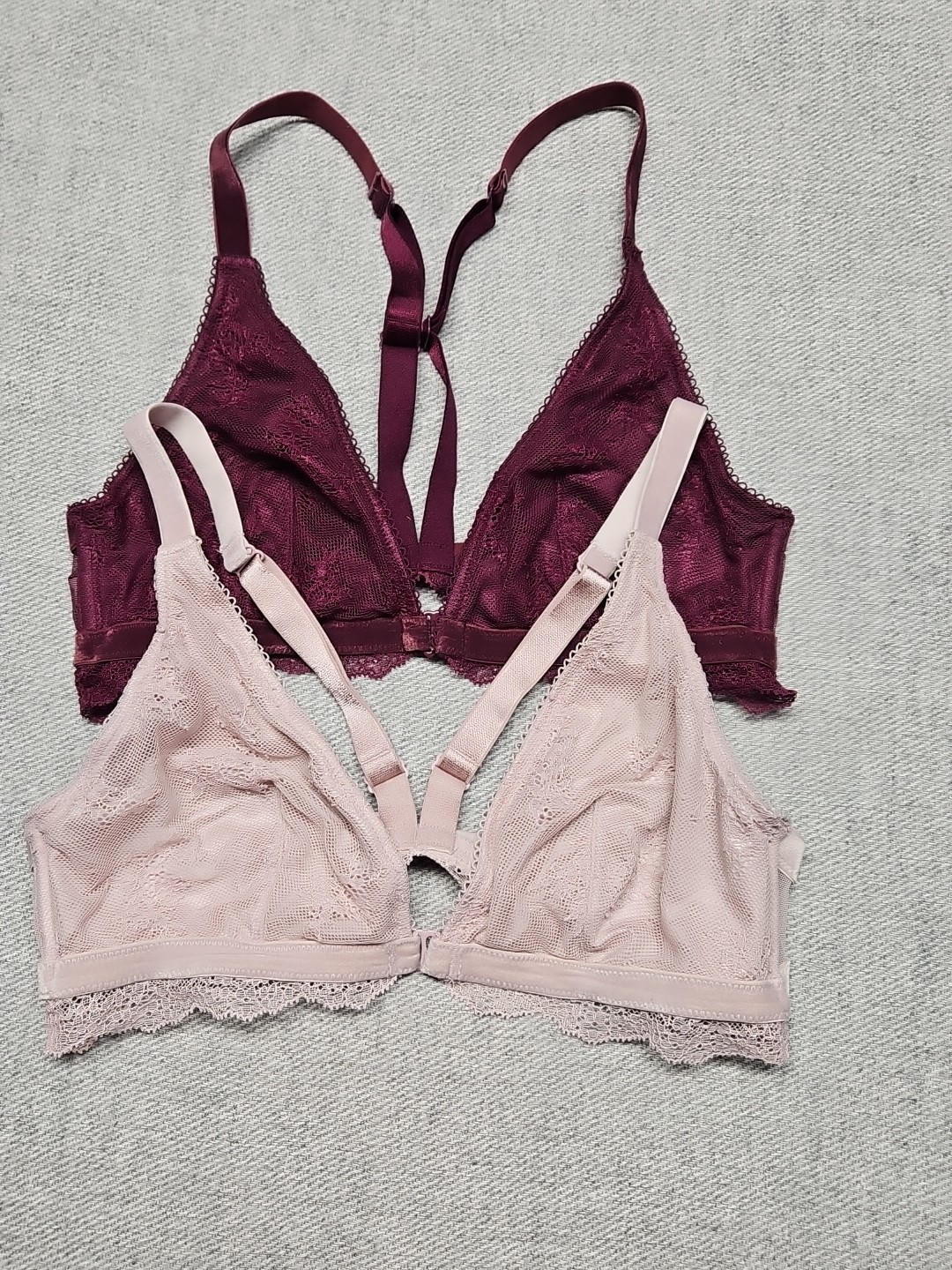 Victoria's Secret Triangle Bralette Size Small Bra Lace Velvet Trim Set Of 2!