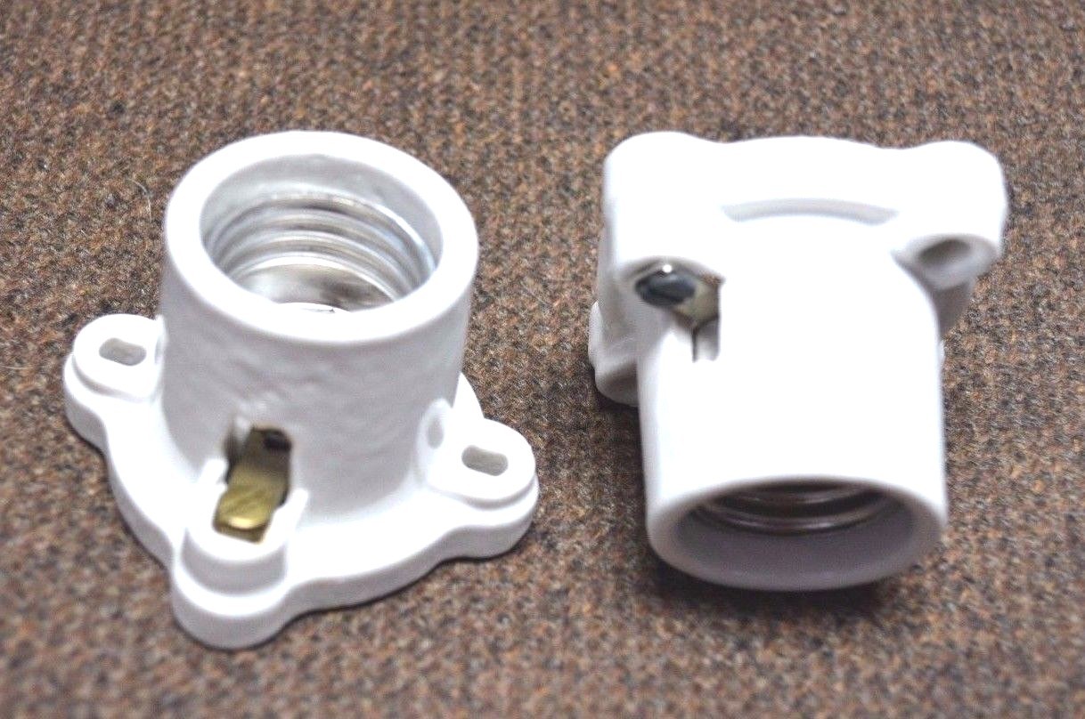 LEVITON Surface PONY CLEAT SOCKET 660W 250V Medium Lamp Holder NEW