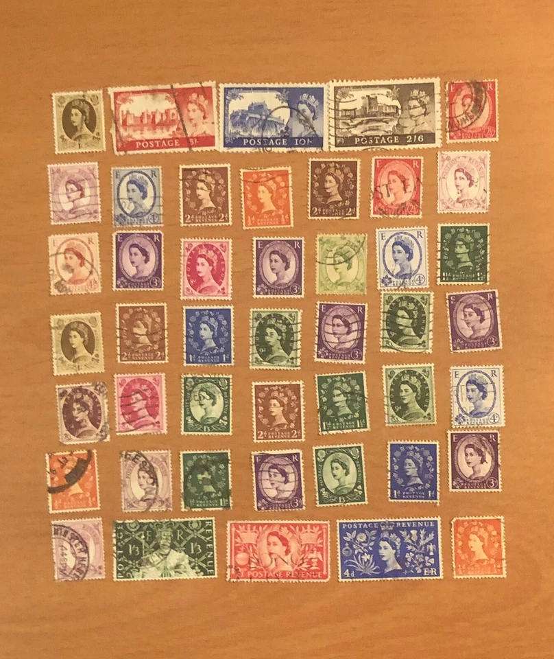 Stamps Great Britain Lot of 45 unchecked QE stamps, see details. - Image 3 of 3
