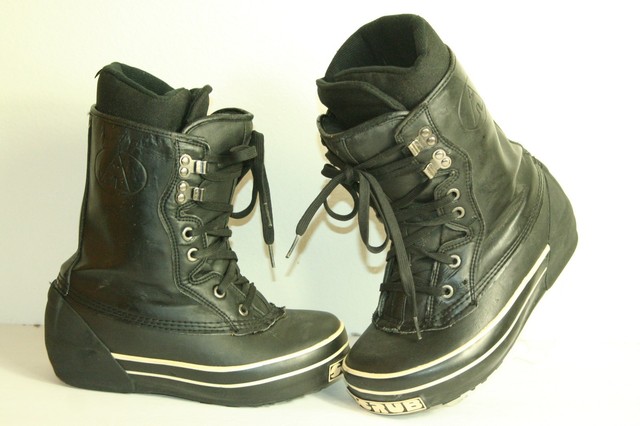 sporting life snowboard boots