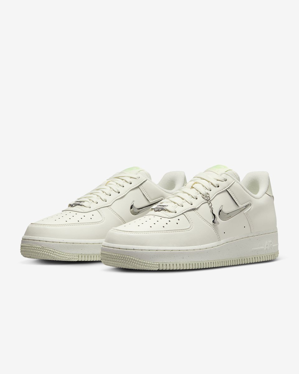 【大人気】★ナイキ★Air Force 1'07 Next Nature SE Sail Nike WMNS Air Force 1 '07 Next Nature SE