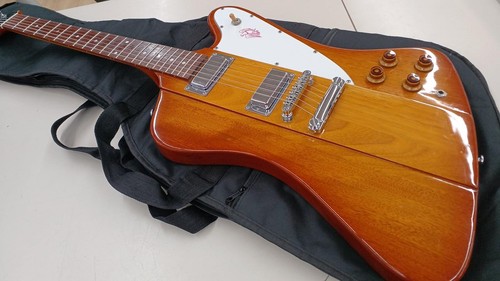 TOKAI FB65 VS