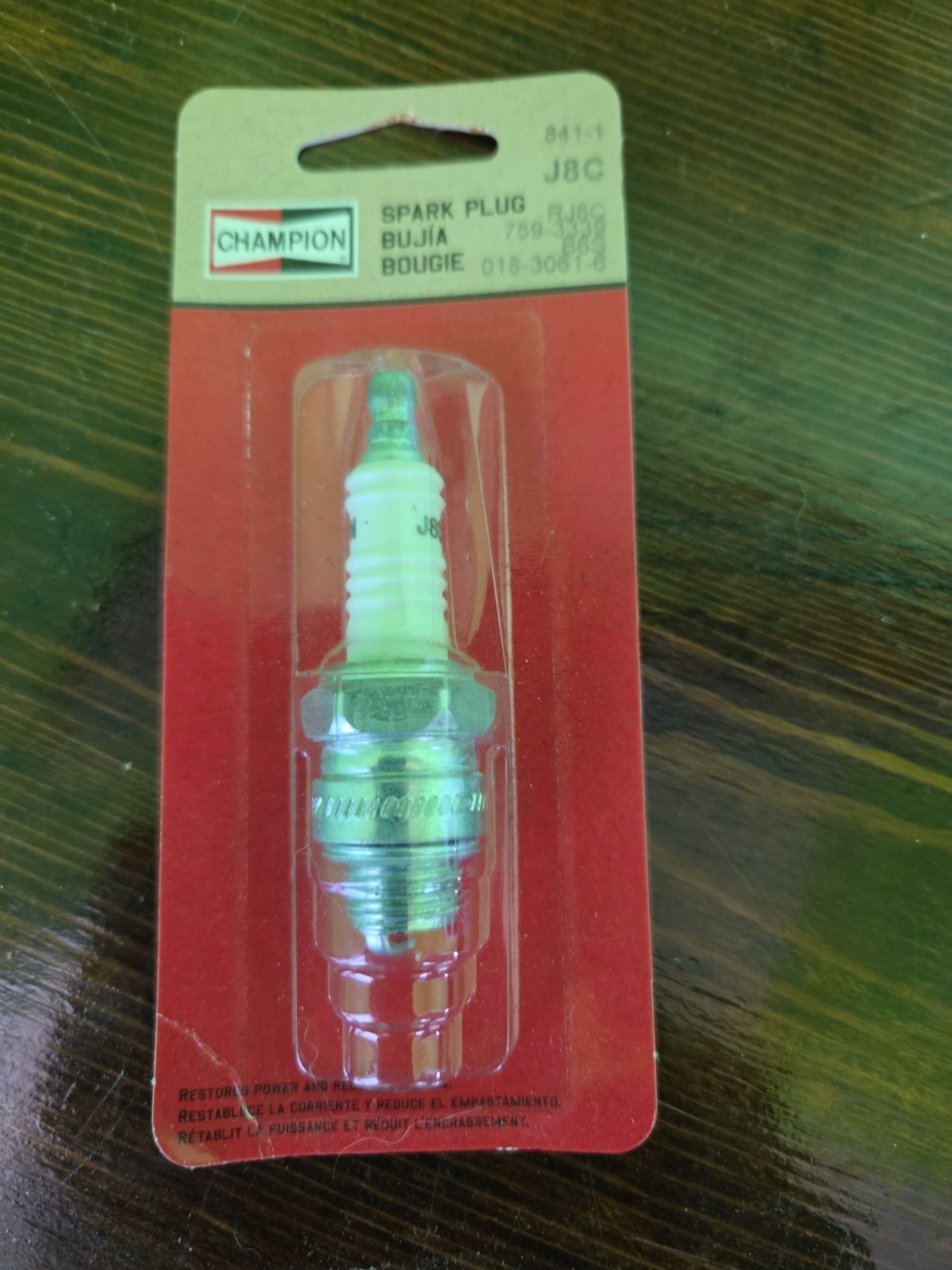 Champion Spark Plug J8C #841-1 Replaces J43 J7  J7J J7JM J8 J8J RJ8C J8JM UJ8