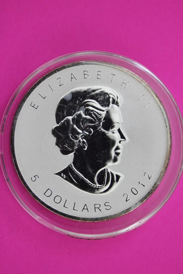 2012 Reverse Proof Maple Leaf Canada 5 Dollars Silver 1 OZ Mint Capsule C210 - Image 2 of 3