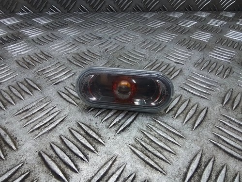 VW CADDY III Furgon 2KA, 2KH, 2CA, 2CH Kotflügelblinker vorne links 26682118