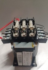 SQUARE D 9070TF300D1 INDUSTRIAL CONTROL TRANSFORMER