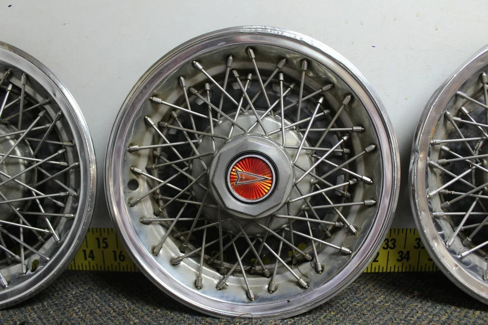 OEM GM Set 4 14" Wire Hub Caps 10014237 1980-81 Pontiac Grand Prix/LeMans (1562) - Image 3 of 4