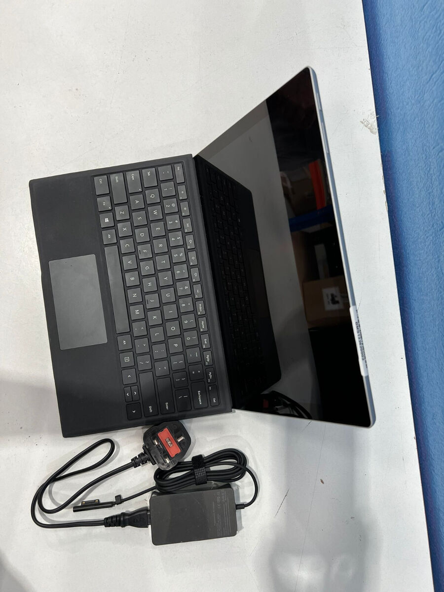 Microsoft Surface Pro 5 - Core i5 2.6GHz, 8GB RAM, 128GB SSD