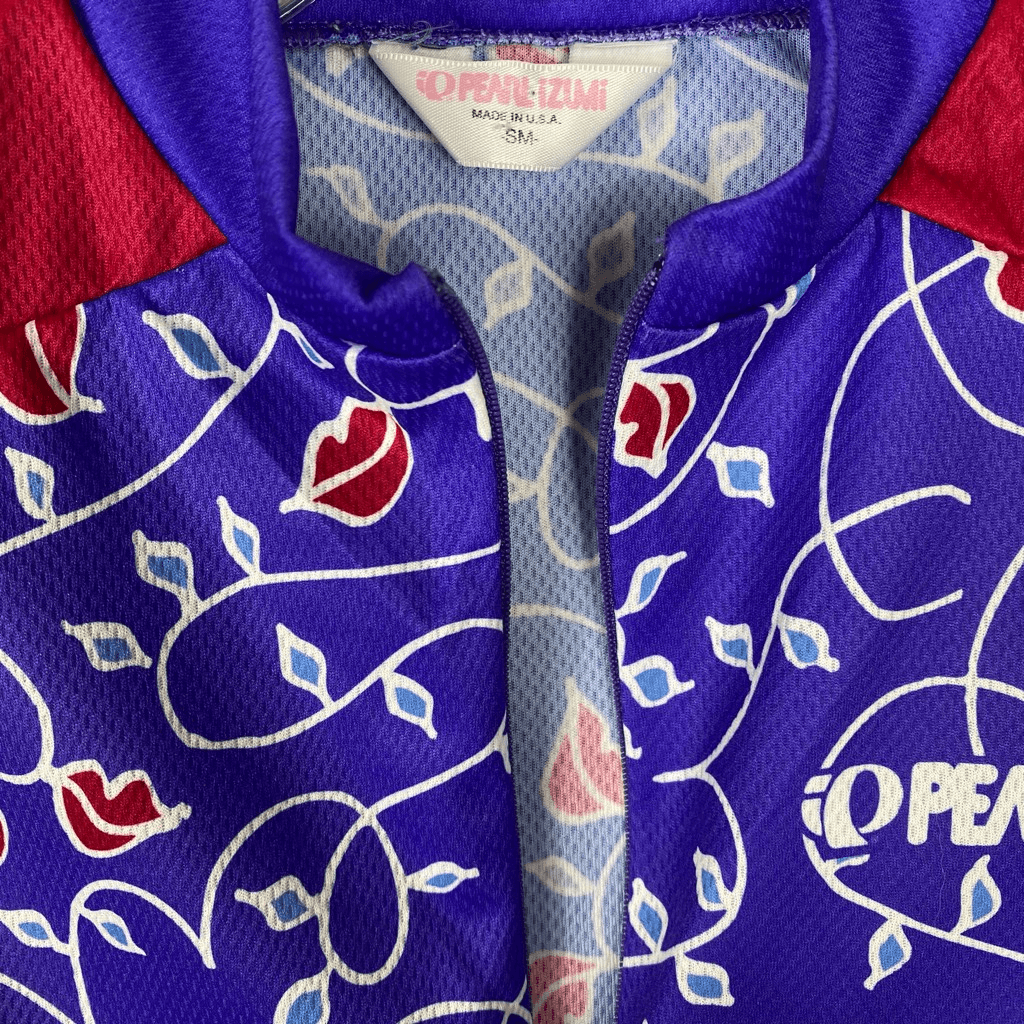 Pearl Izumi Blue & Red Lipstick Pattern Sleeveless Quarter Zip