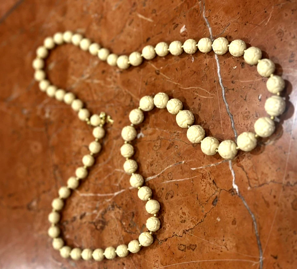 COLLAR ESPACIADORES TRIFARI MCM CELULOIDE LUCITA TALLADO CREMA FLORAL CUENTAS ORO UE Foto 4 de 4