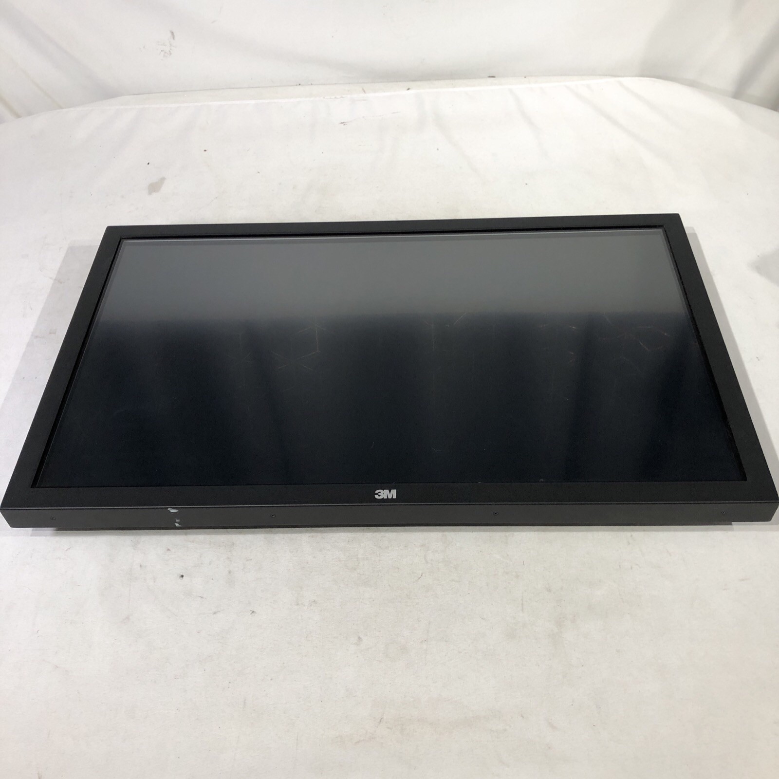 3M - 32” Touch Systems C3266PW-98-003-3695-2 / Touchscreen Monitor
