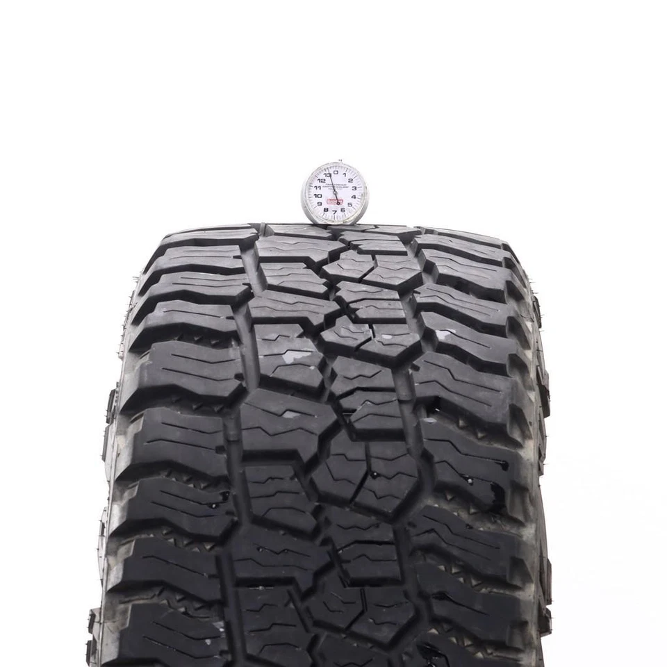 Usado LT 295/60R20 Mickey Thompson Baja Boss A/T 126/123Q - 13/32 (11MX3) Foto 3 de 4