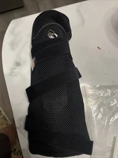 Comfortland Premium Wrist Hand Splint 31-501 Universal Right Left L3915 or L3916