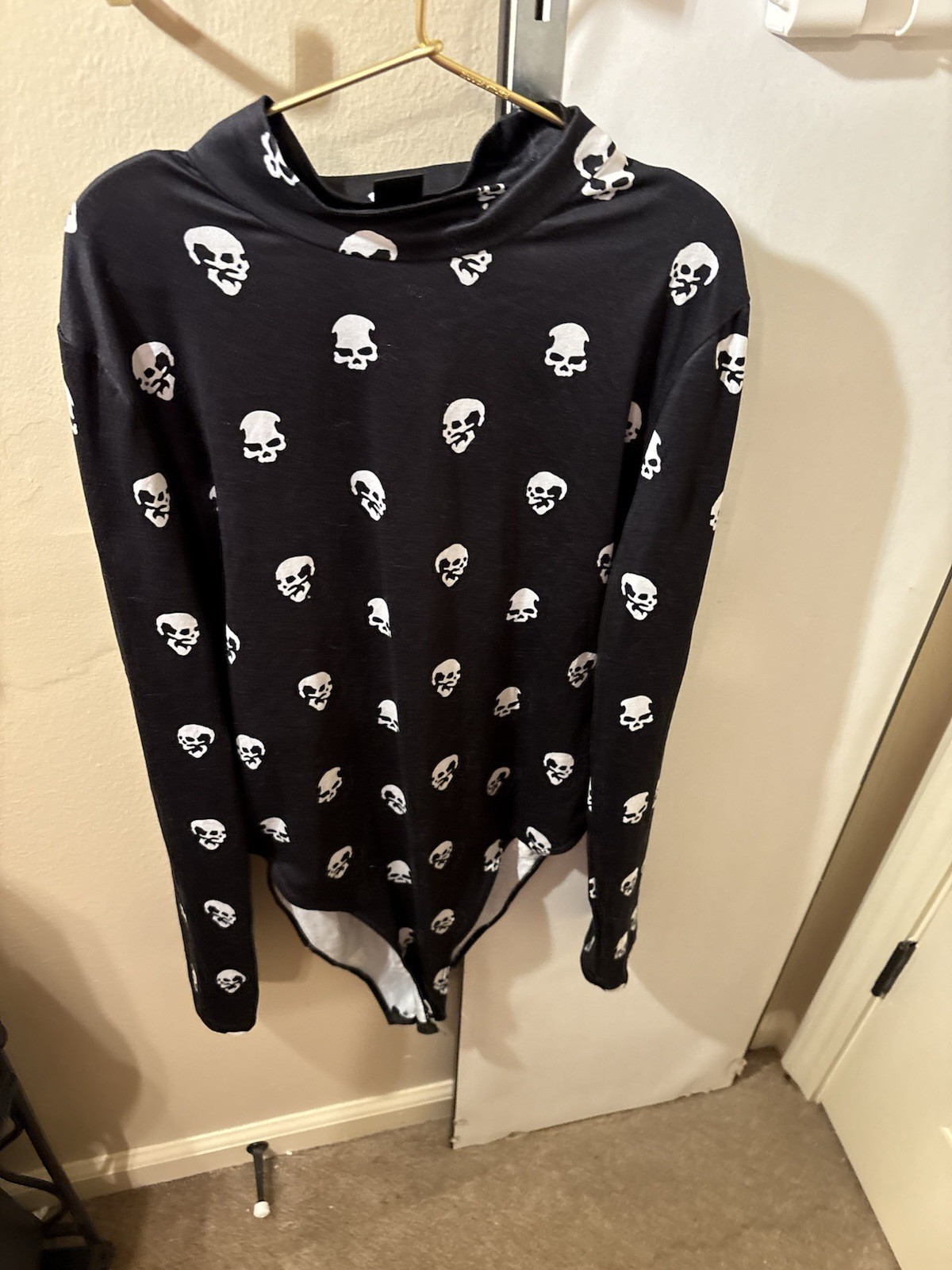 SHEIN Womens Size Large Long Sleeve Skull Bodysuit