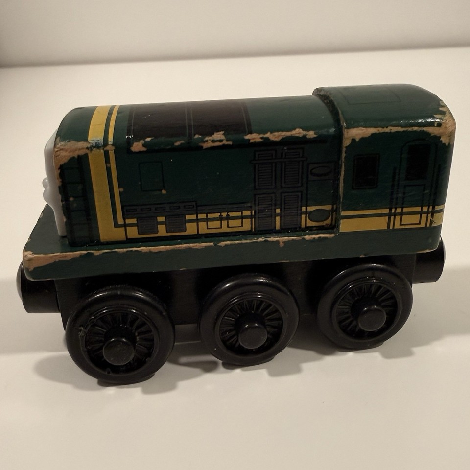 thomas-and-friends-wooden-railway-paxton-2012-ebay