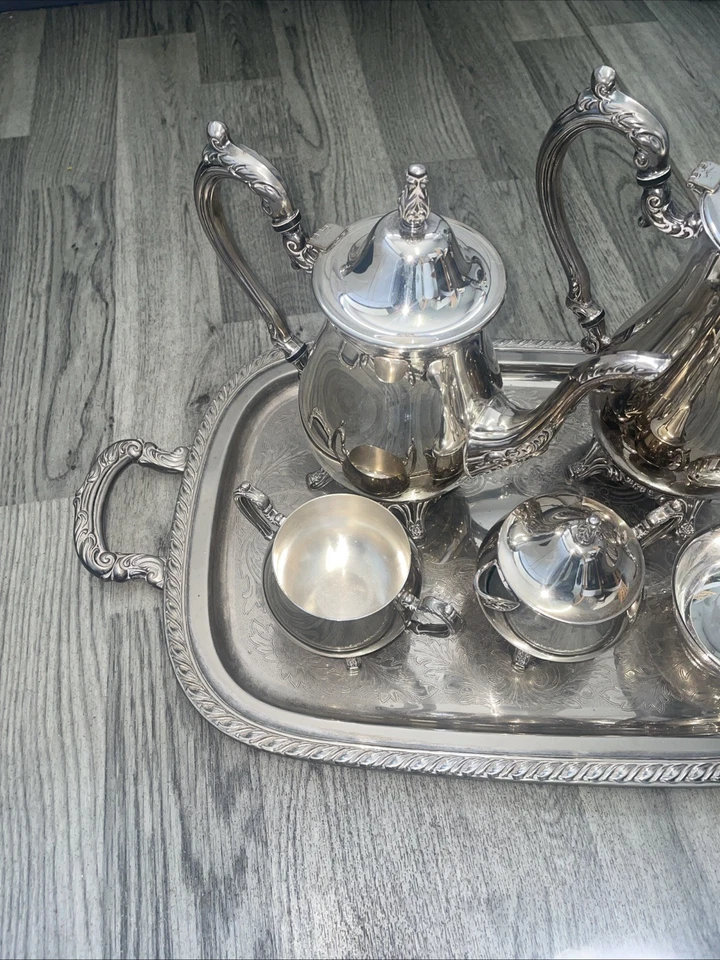 Hermoso juego y bandeja de servicio de café/té vintage Oneida LTD 6 piezas Foto 2 de 4