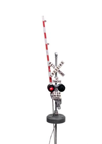N Scale Model 10 Grade Crossing Signal Kit by Showcase Miniatures (620) - Picture 2 of 8