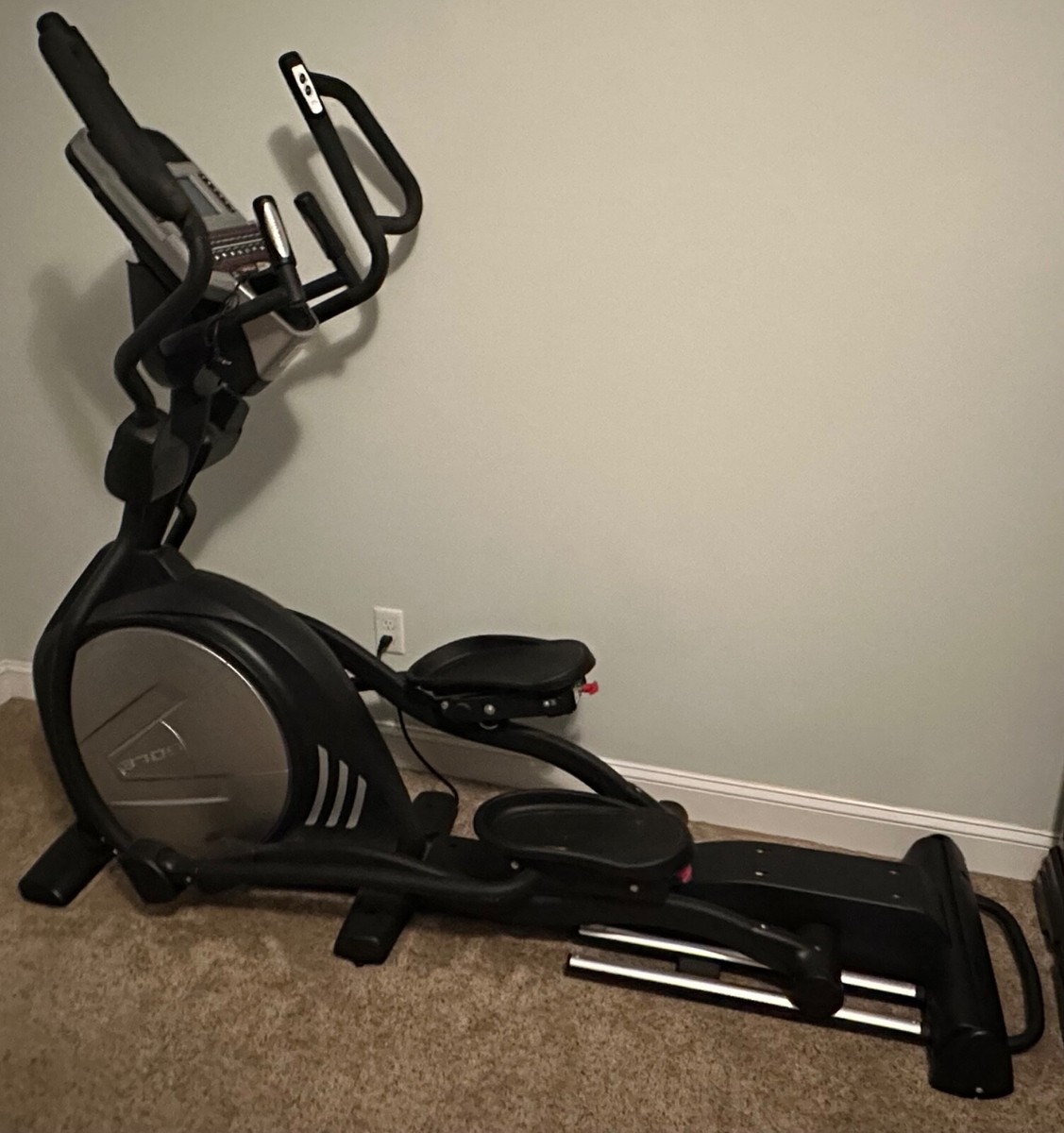 2015 SOLE Elliptical Model E35