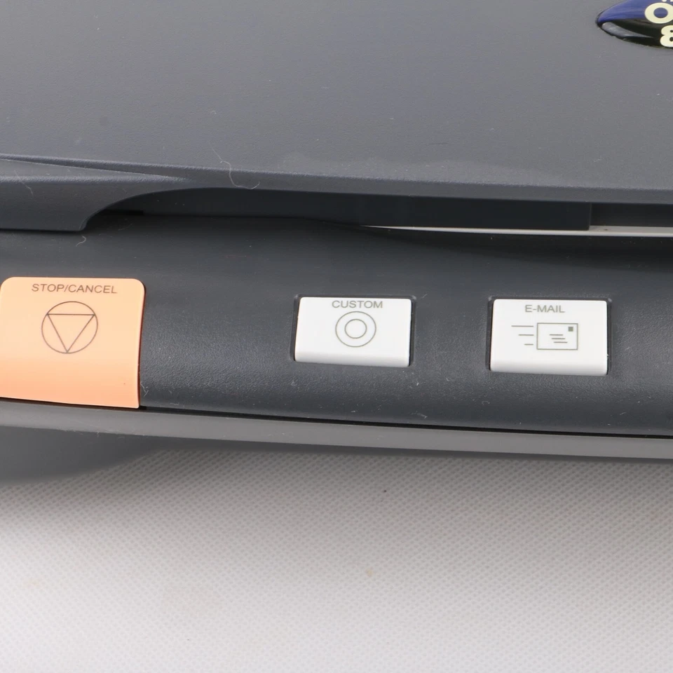 Visioneer One Touch 8920 Flatbed USB Scanner Powers On AS IS - Image 3 of 4