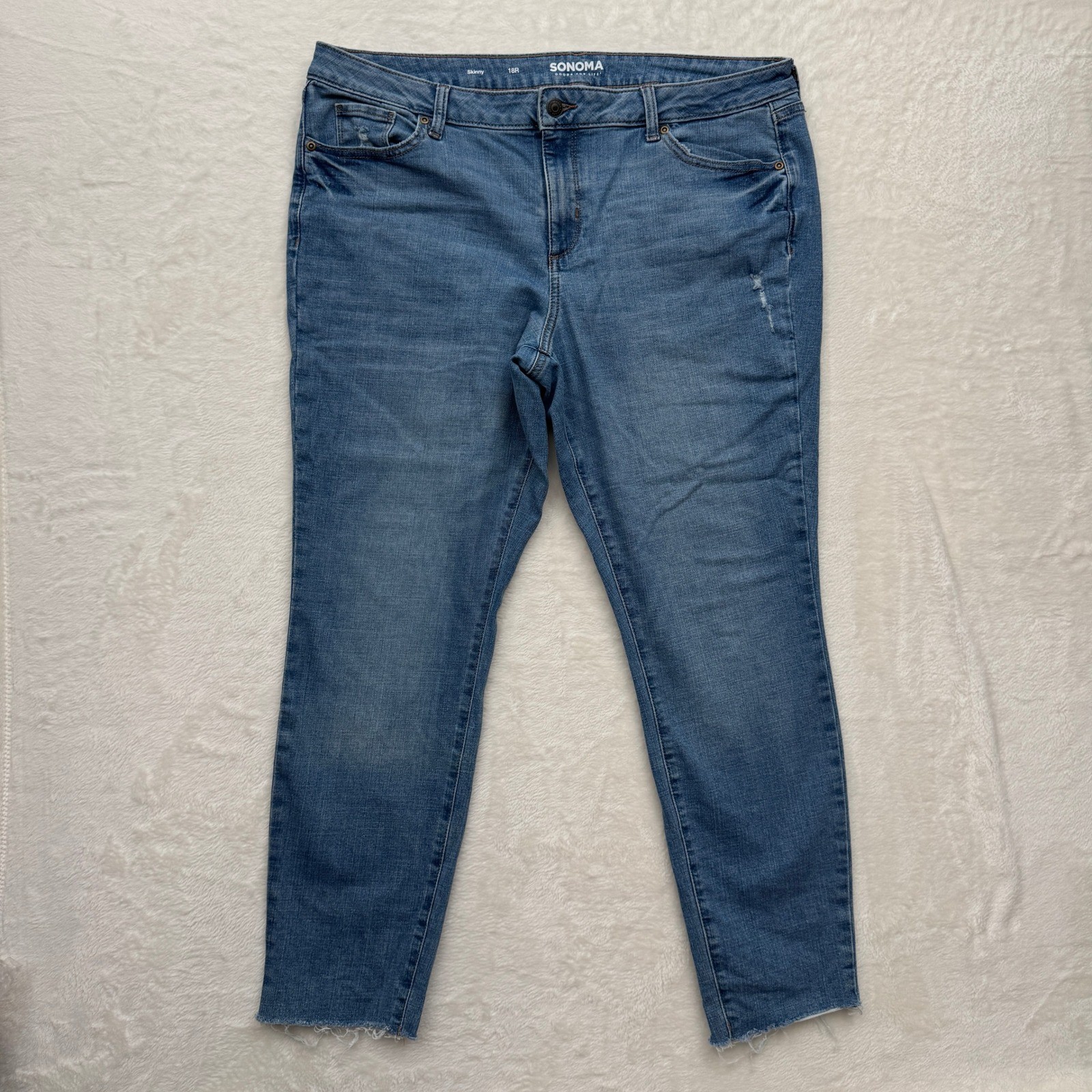 Sonoma Skinny Jeans Womens 18R Blue Medium Wash Raw Hem Distressed Stretch Denim