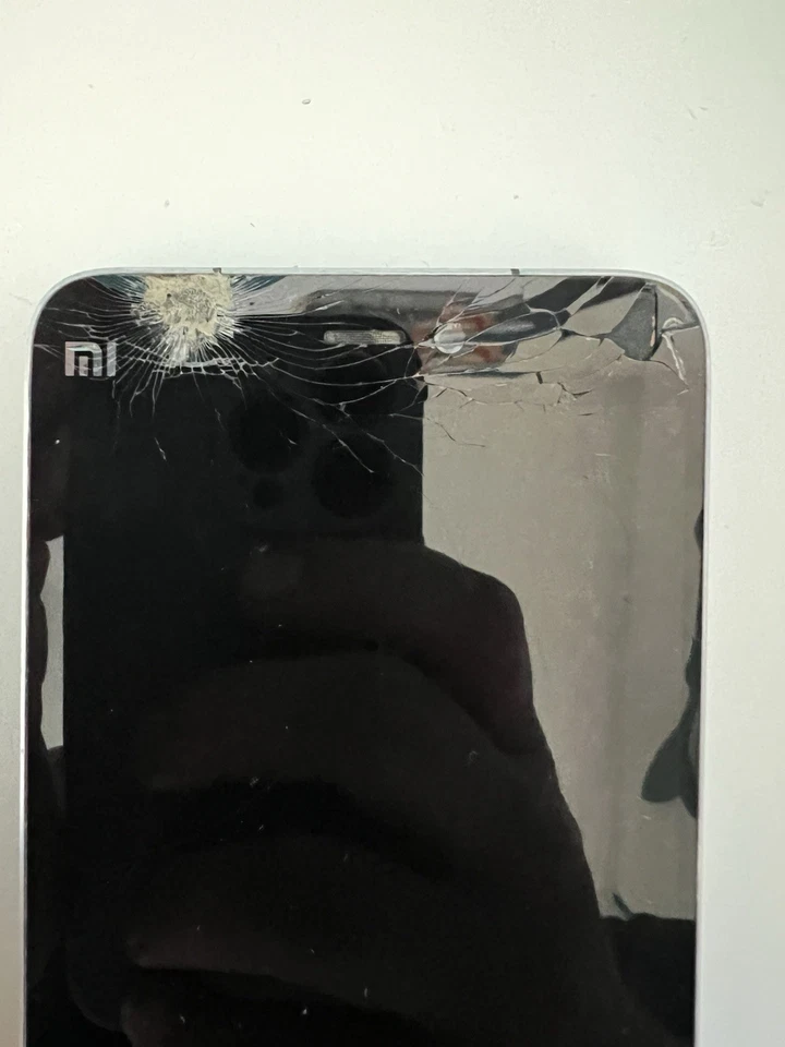 XIAOMI MI5 32GB ANDROID DISPLAY ROTTO FUNZIONANTE SCATOLA E CARICATORE ORIGINALI - Immagine 2 di 4