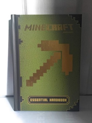 Minecraft: Essential Handbook by Scholastic Inc