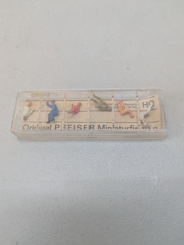 Minifiguras miniatura de colección Preiser #4025 escala HO 6 observadores de trenes sentados  | Zustand: Used