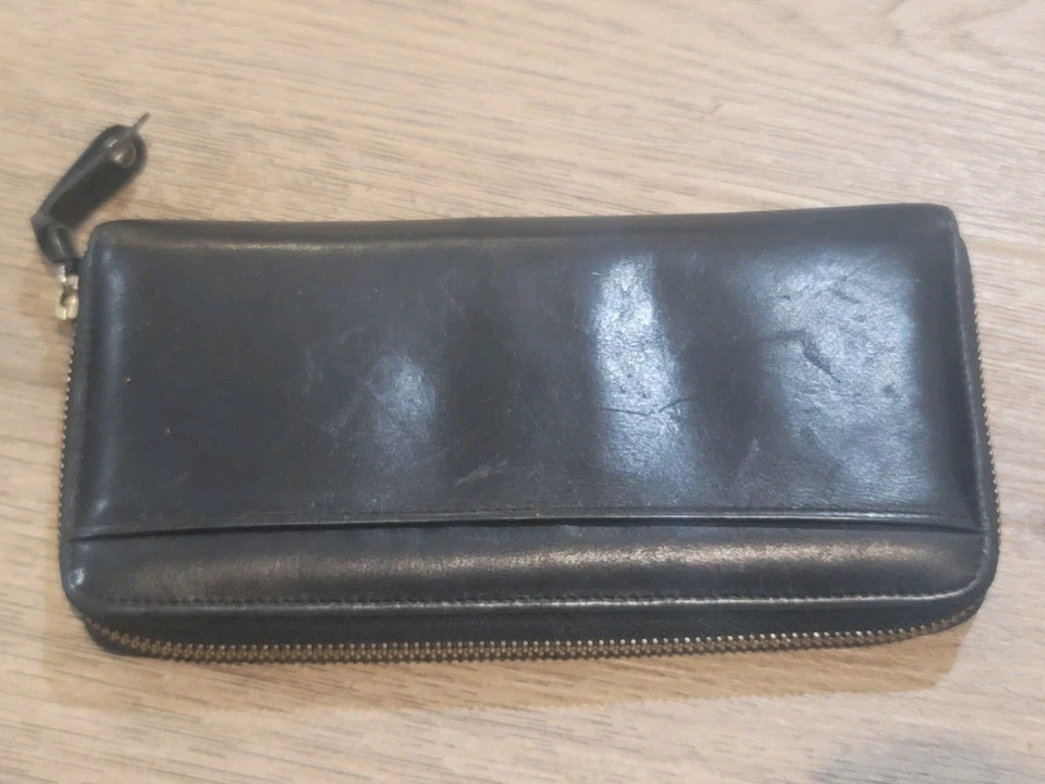 Cartera Bosca Cremallera Alrededor Cuero Negro 8x4 Foto 2 de 4