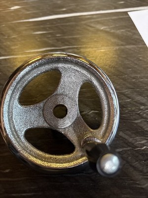 Three Spoke Machine Hand Wheel 4  Cast Iron W/Revolving Handle 1/2  Bore Hole