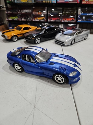 #ad #ad Maisto 1996 Dodge Viper GTS Blue W White Racing Stripe 1:18 MISSING MIRROR $22.95