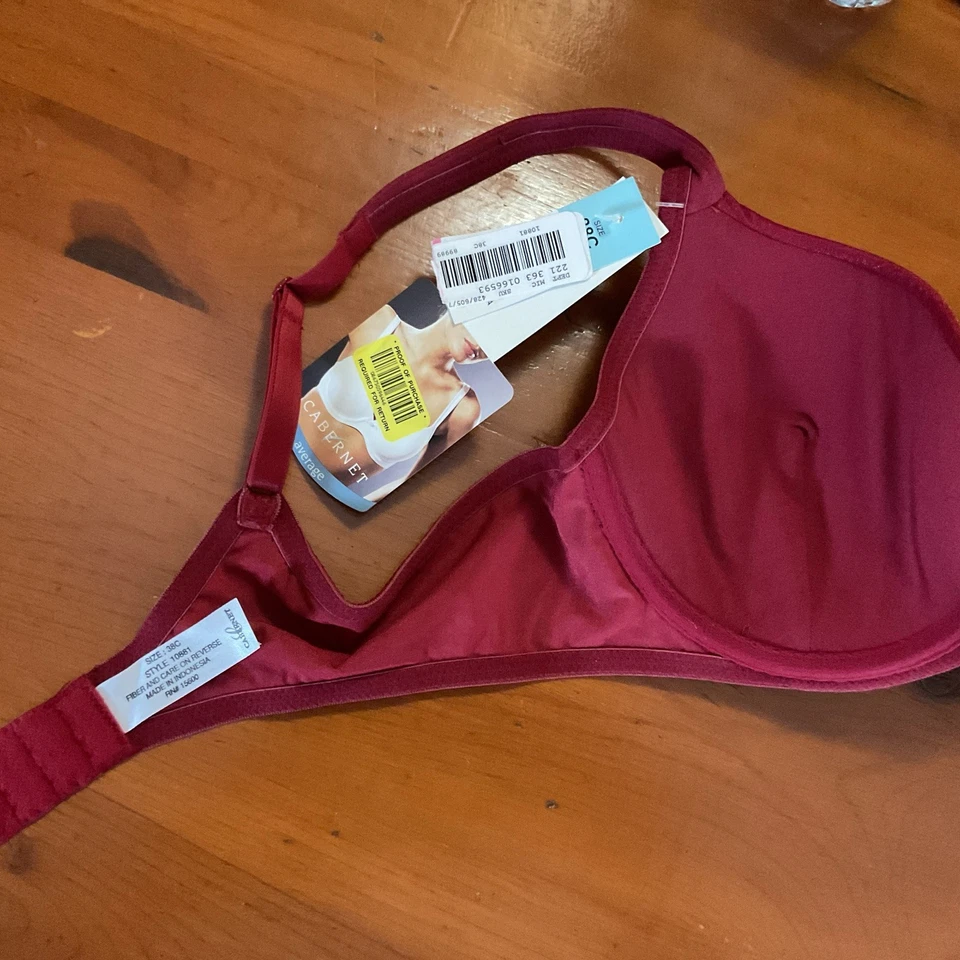 Sujetador rojo vintage con etiquetas Cabernet sin costuras Demi ligeramente forrado talla 38C estilo 10881 Foto 4 de 4