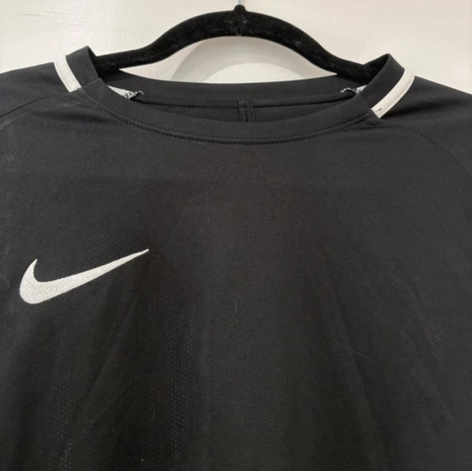 Nike Dri-Fit T-Shirt Size S - Image 4 of 4