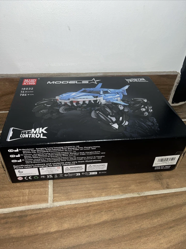 Mound King - Models Remote Control Megalodon Monster truck Model #18032 - Image 3 of 3