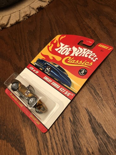 2006 Hot Wheels Classics Series 2 #20/30 Shelby Cobra 427 S/C Gold (ww) - Picture 3 of 5