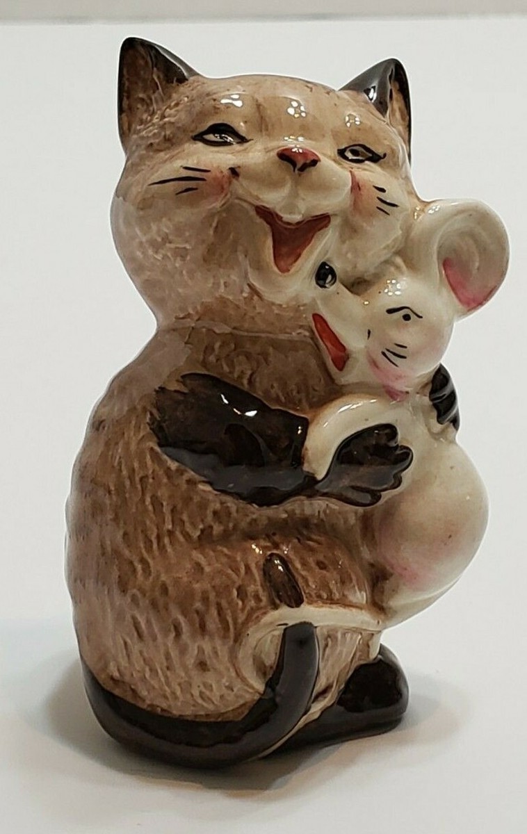 ベスウィック BESWICK 競走馬 ミルリーフ 木台付き フィギュア 陶器 ベスウィック BESWICK 競走馬 ミルリーフ 木台付き フィギュア 陶器