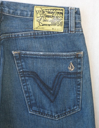 Volcom Black Zip Relaxed Straight Jeans Mens Sz 32 X 27 Distressed 100% Cotton - Picture 3 of 10